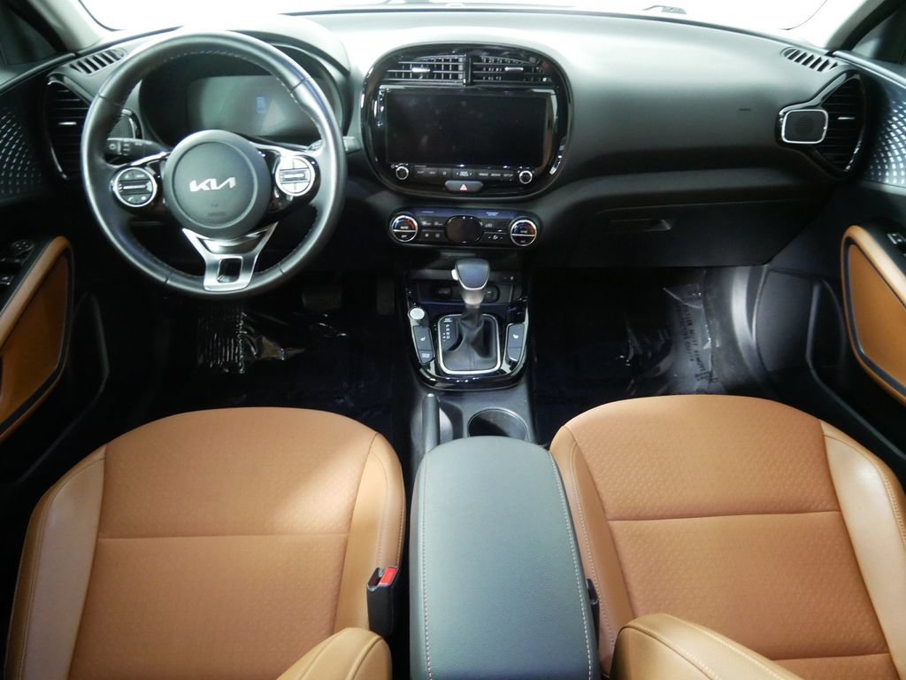 Used 2024 Kia Soul EX w/ Option Group 015 FWD image 21