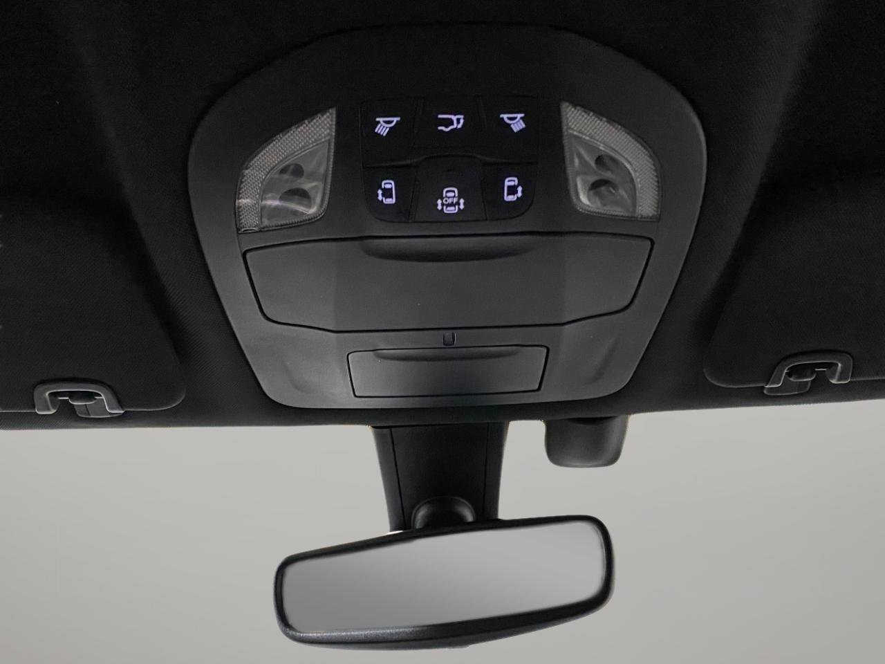 Used 2018 Chrysler Pacifica Touring Plus w/ S Appearance Package FWD image 15