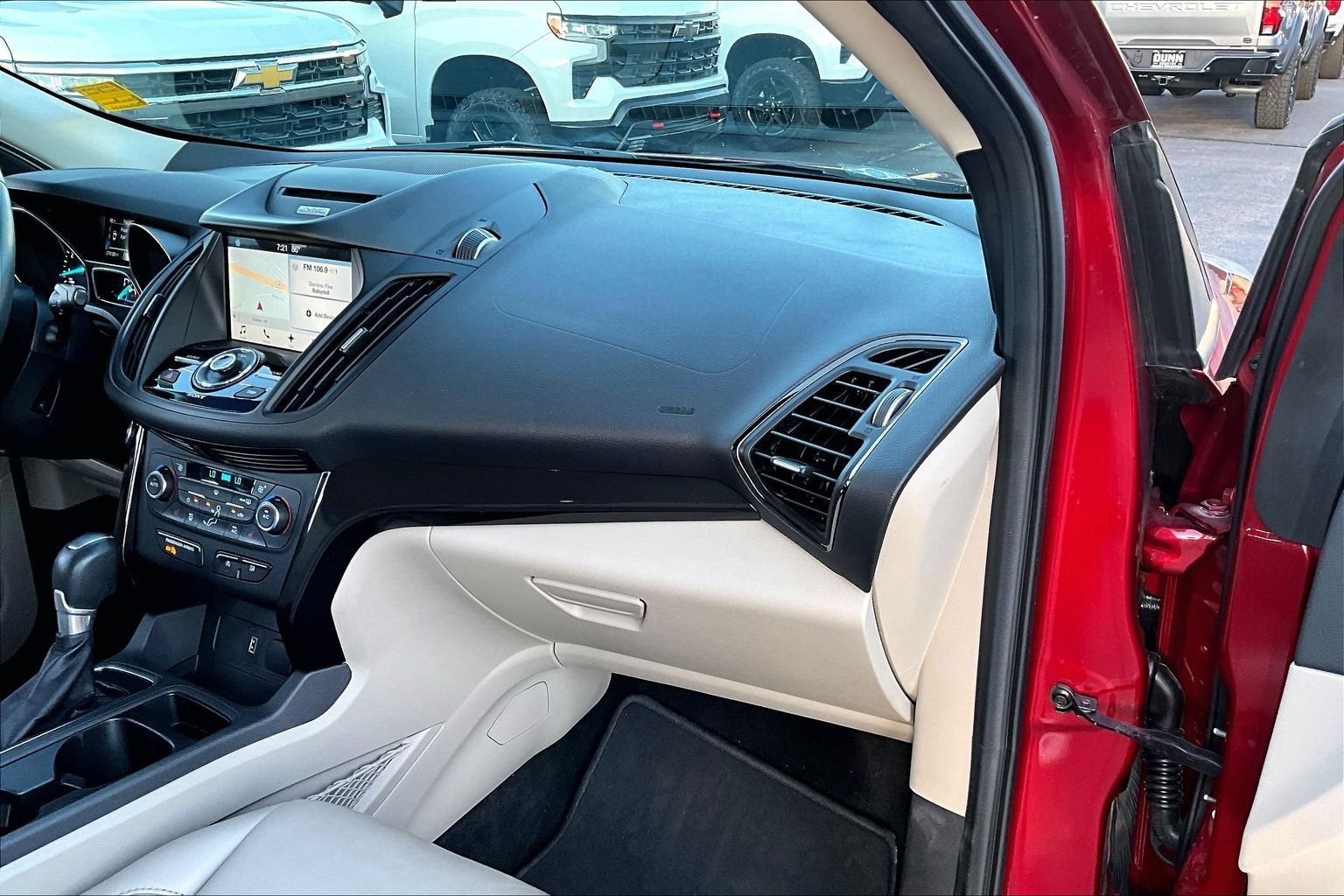 Used 2017 Ford Escape Titanium FWD image 15