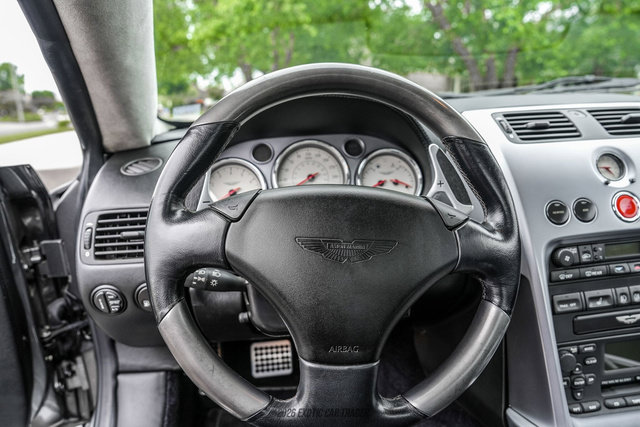 Used 2002 Aston Martin Vanquish RWD image 28