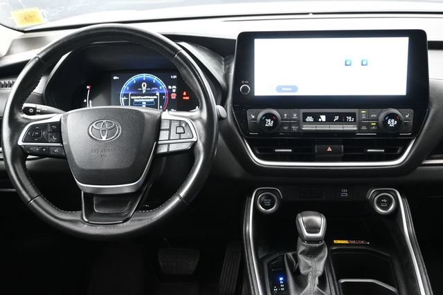 Certified 2024 Toyota Grand Highlander AWD image 27