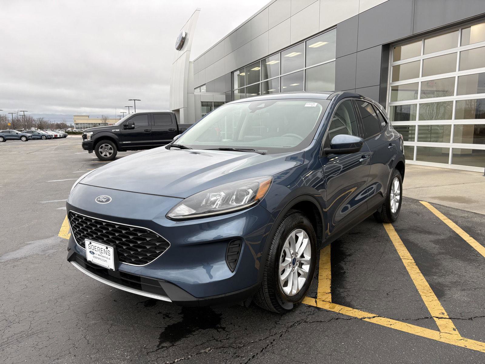Used 2020 Ford Escape SE image 3