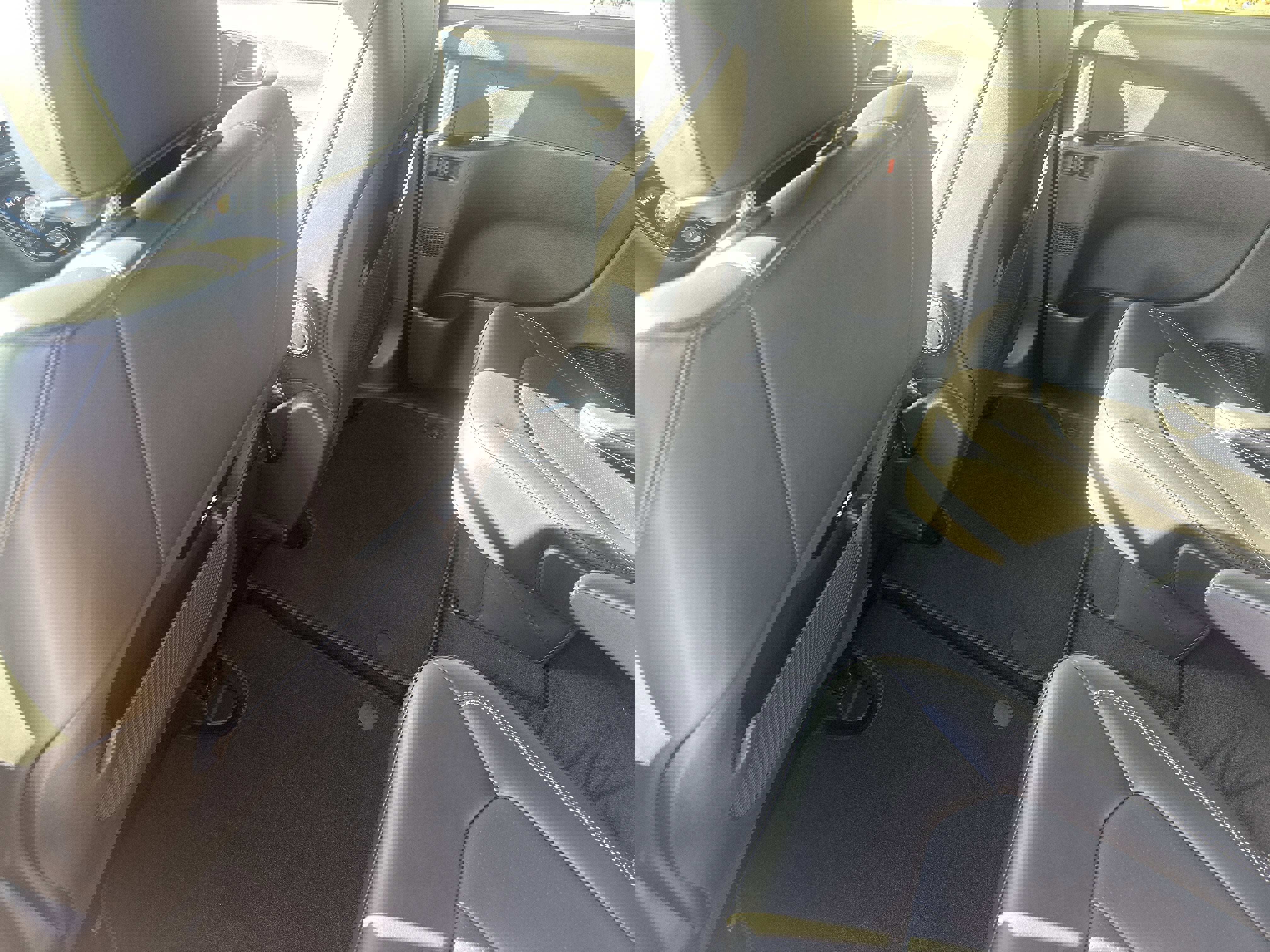 New 2026 Chrysler Pacifica Select image 17