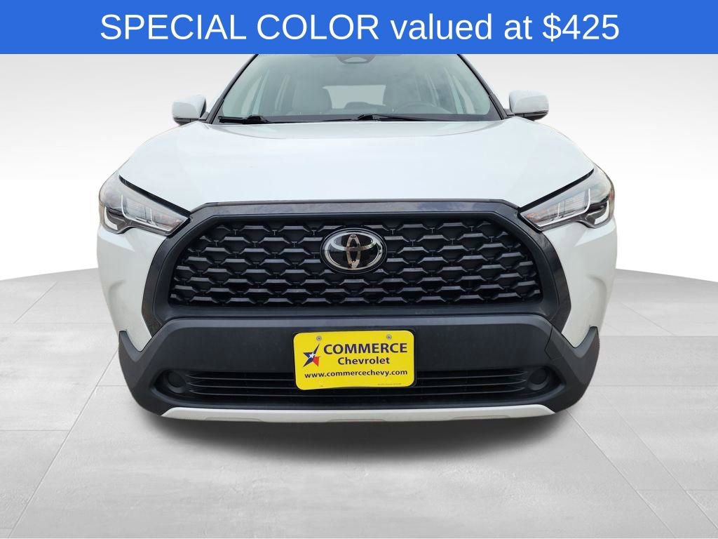 Used 2023 Toyota Corolla Cross LE video 2