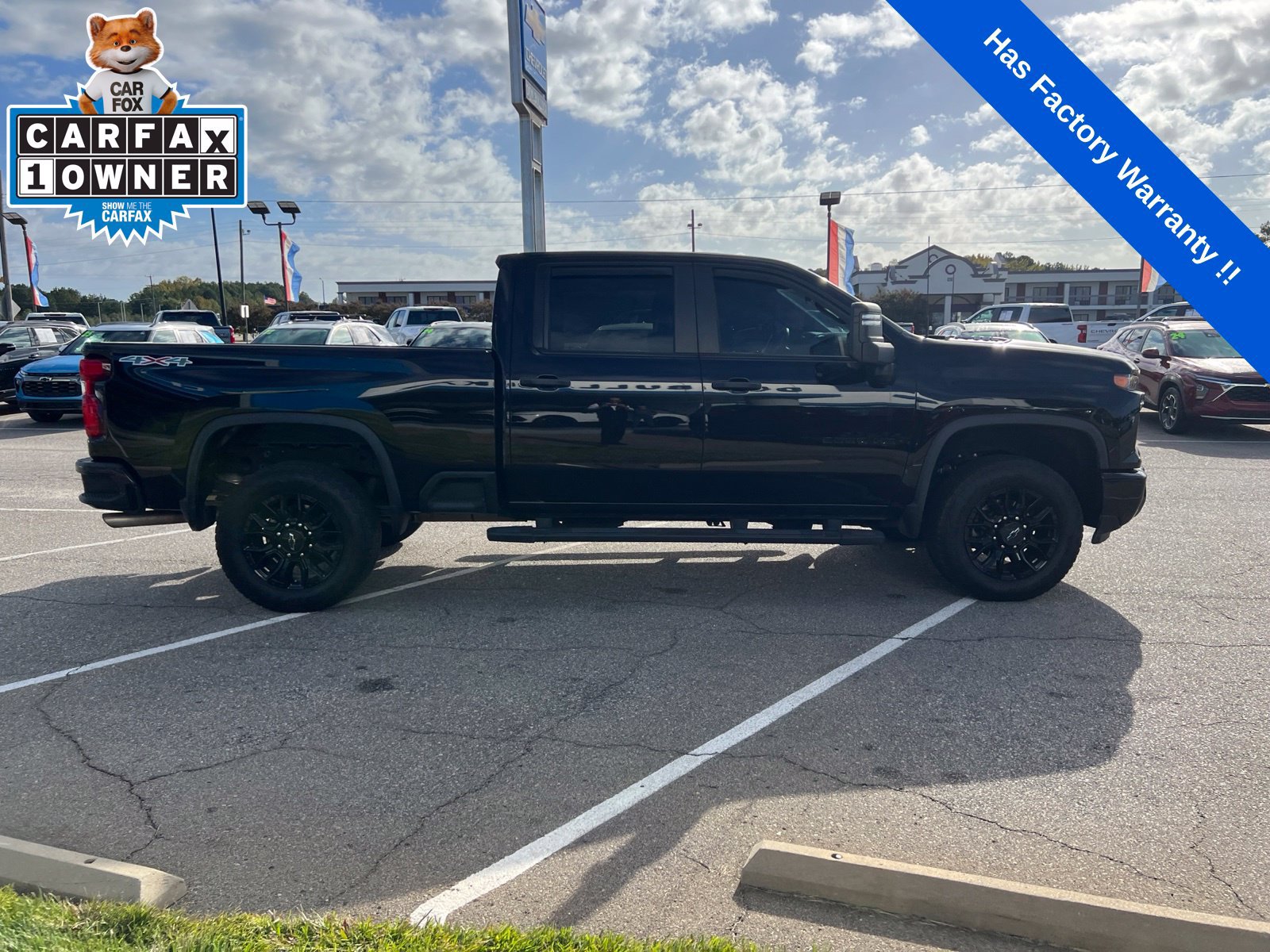 Used 2024 Chevrolet Silverado 2500 Custom w/ Custom Value Package AWD/4WD image 6