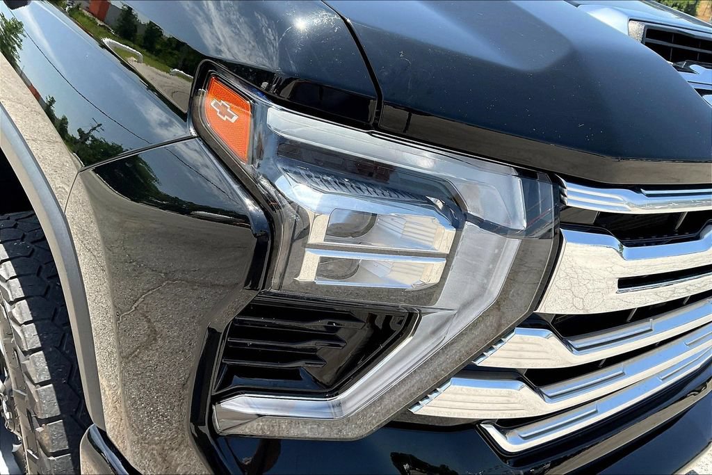 Used 2024 Chevrolet Silverado 2500 High Country AWD/4WD image 27