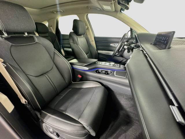 Used 2023 Genesis Electrified GV70 AWD/4WD image 30