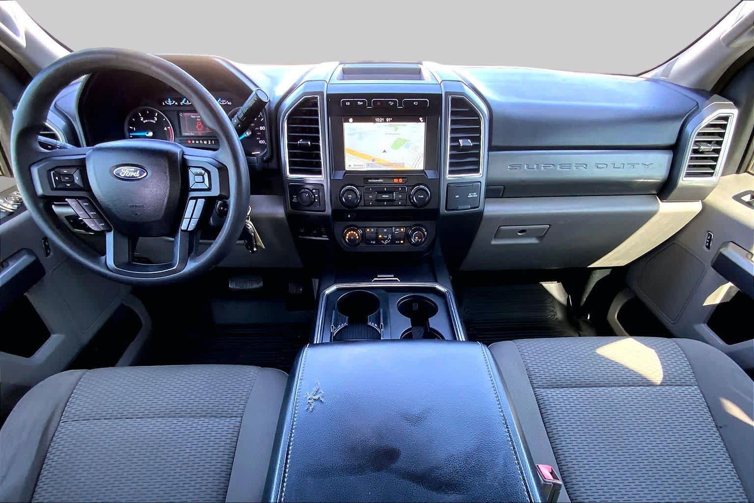 Used 2018 Ford F250 XLT w/ XLT Premium Package AWD/4WD image 14