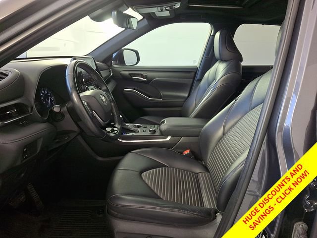 Certified 2021 Toyota Highlander XSE AWD/4WD image 16