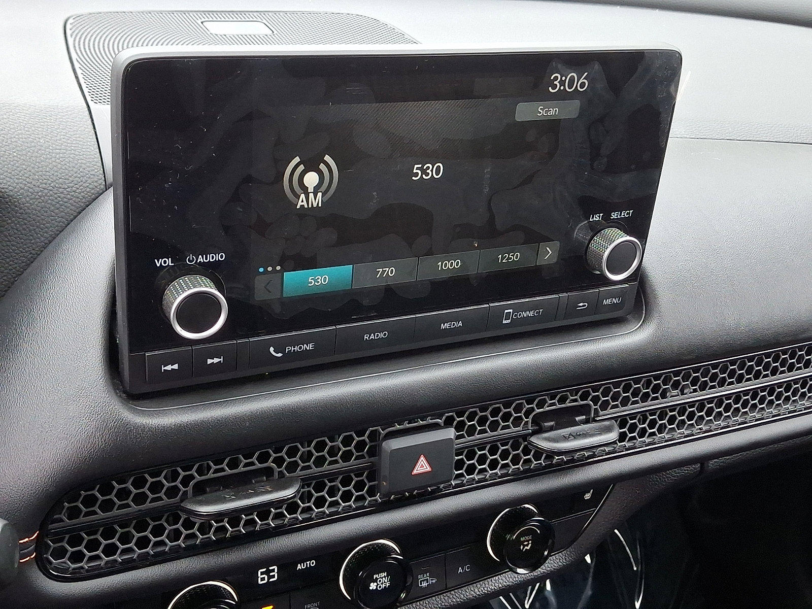 Used 2024 Honda HR-V Sport image 17