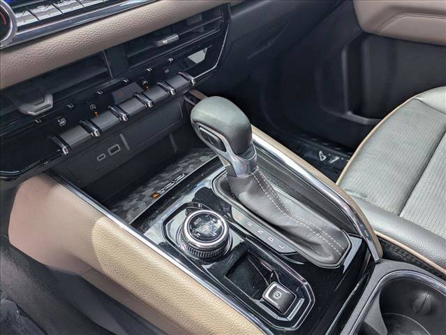 Used 2023 GMC Canyon Denali w/ Denali Black Edition image 11