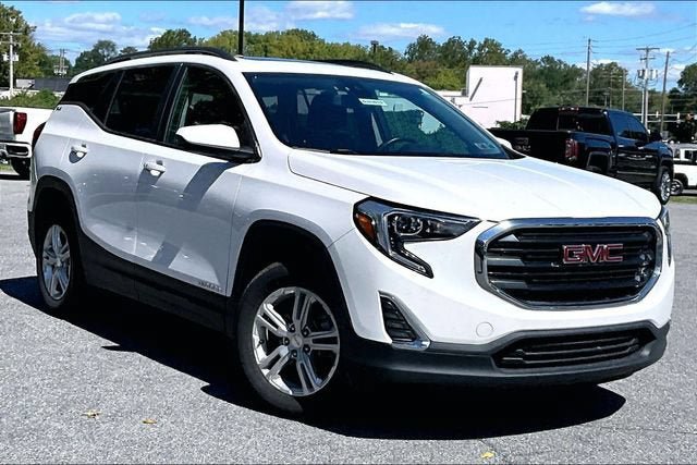Used 2021 GMC Terrain SLE w/ Driver Convenience Package AWD/4WD image 2