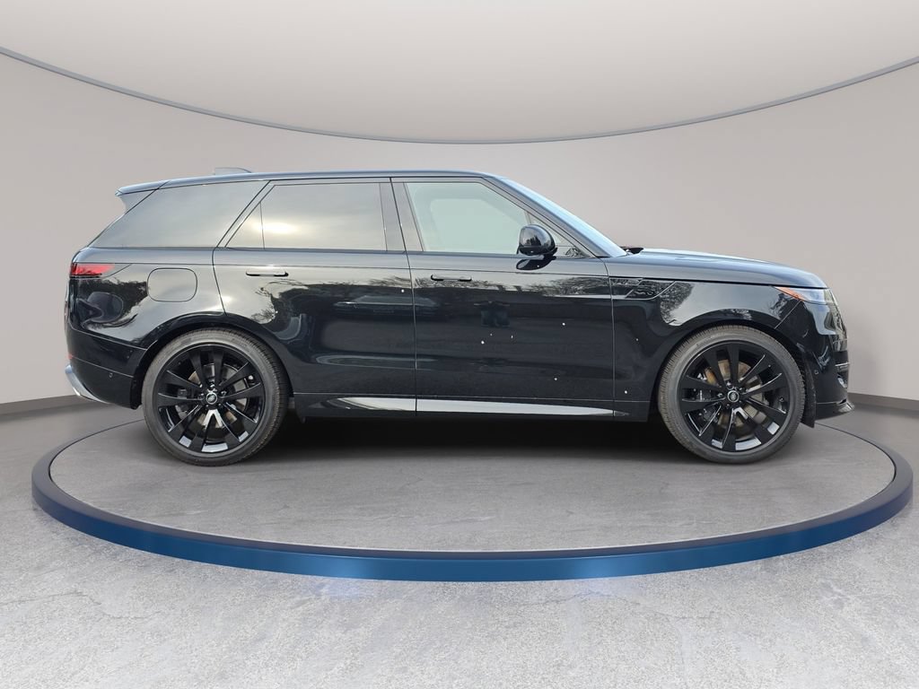 New 2025 Land Rover Range Rover Sport Dynamic SE AWD/4WD image 4