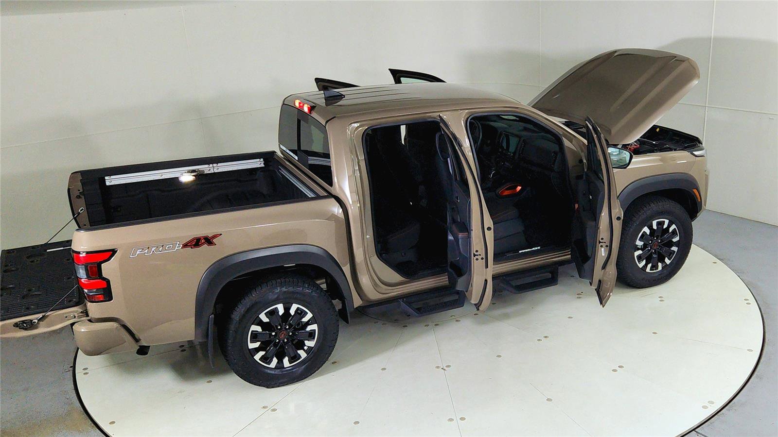 Used 2023 Nissan Frontier PRO-4X w/ Pro Convenience Package image 27