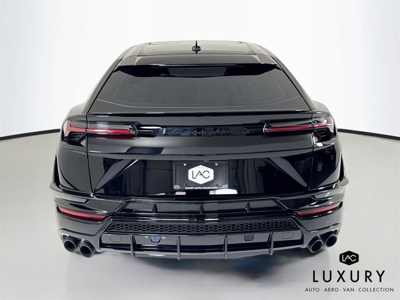 Used 2024 Lamborghini Urus S AWD/4WD image 7