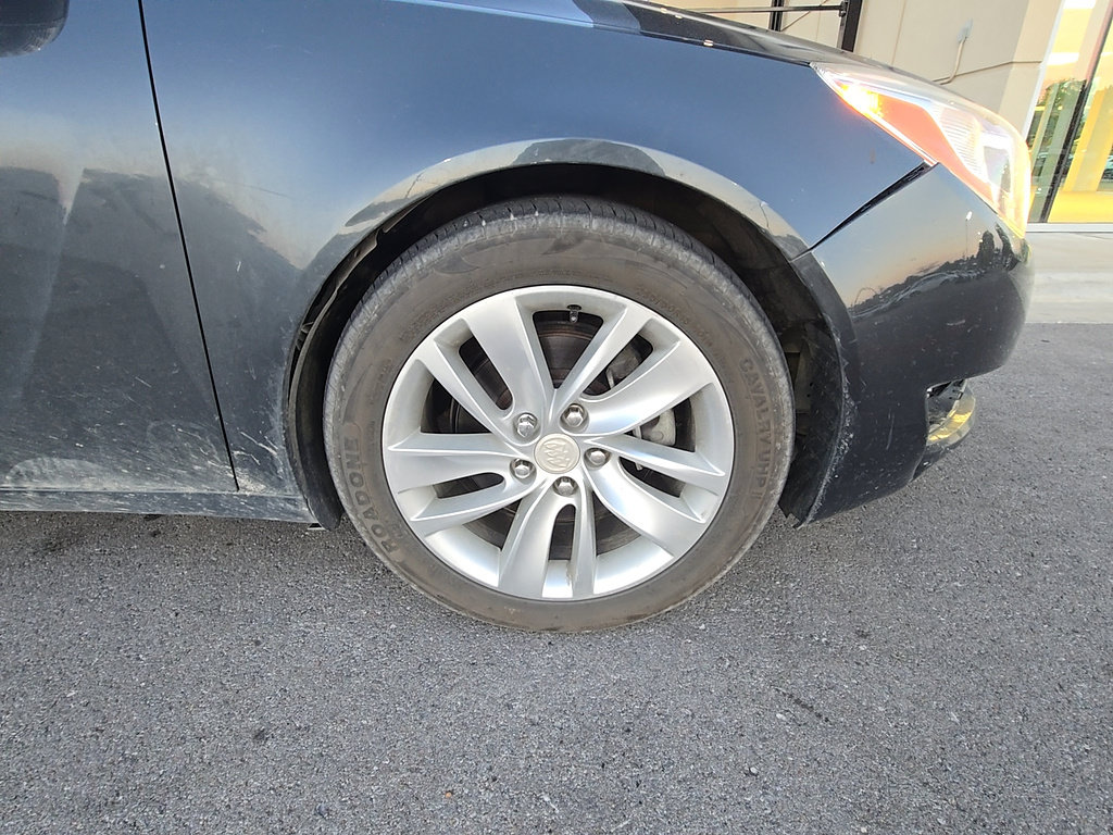 Used 2014 Buick Regal Premium FWD image 2