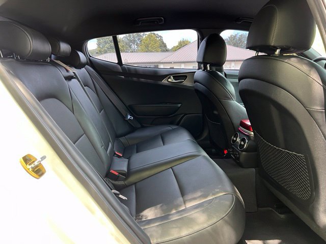 Used 2021 Kia Stinger GT RWD image 19