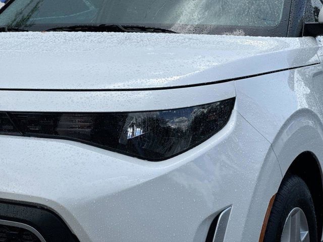 Used 2025 Kia Soul LX w/ LX Technology Package image 6