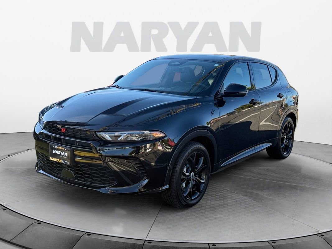 Used 2024 Dodge Hornet R/T Plus w/ R/T Blacktop Package image 4