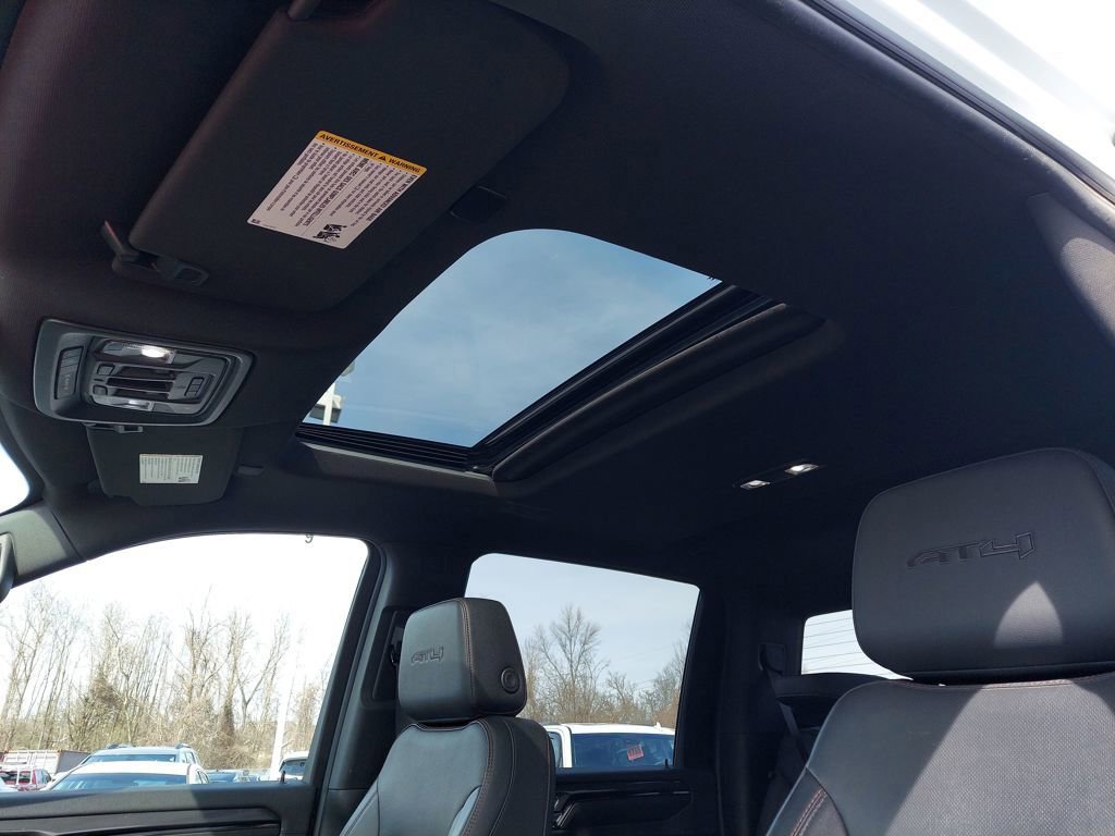 Used 2024 GMC Sierra 2500 AT4 w/ AT4 Premium Plus Package image 24