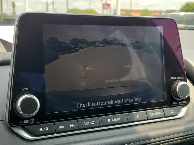 Used 2024 Nissan Rogue S AWD/4WD image 26