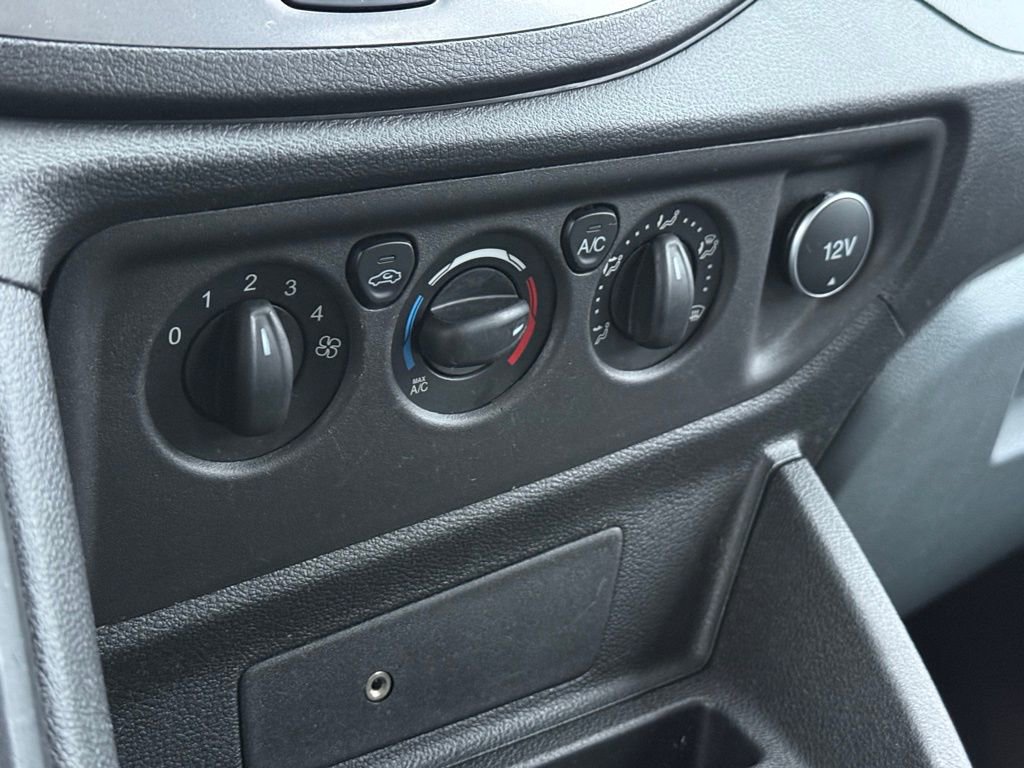 Used 2018 Ford Transit 350 XLT image 24