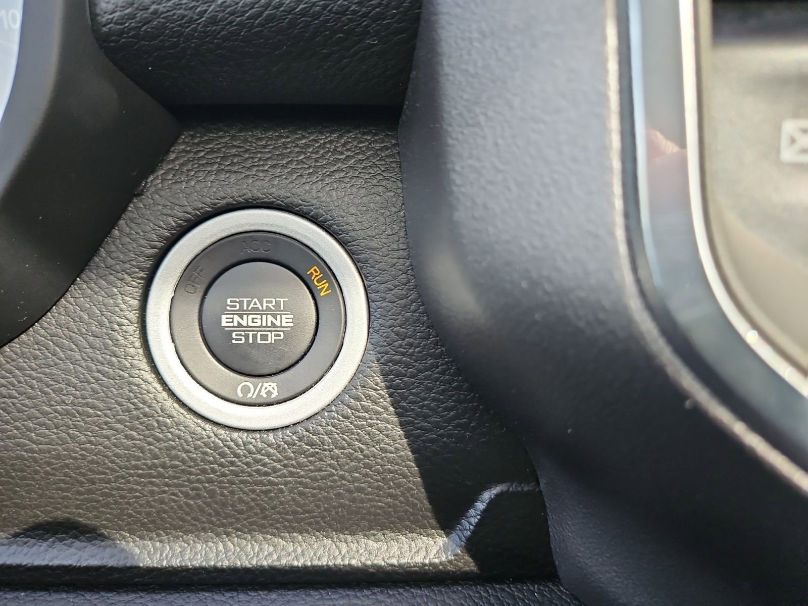 Used 2023 RAM 1500 Laramie AWD/4WD image 30