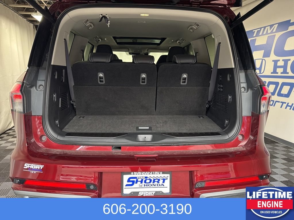 Used 2025 INFINITI QX80 Sensory AWD/4WD image 10