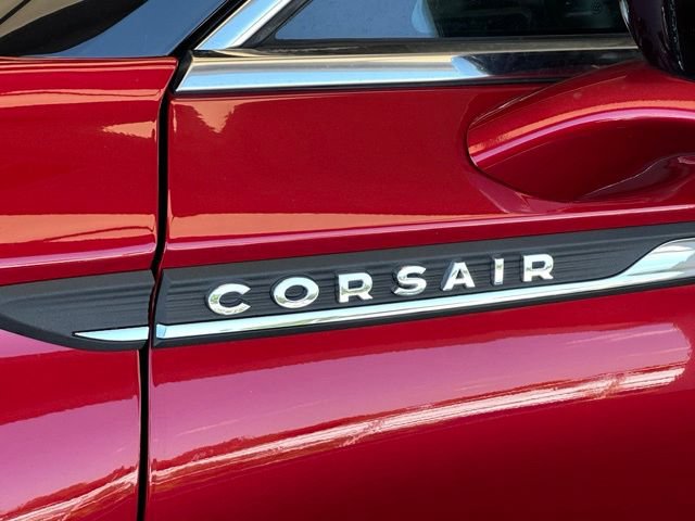 Certified 2025 Lincoln Corsair Reserve AWD/4WD image 28