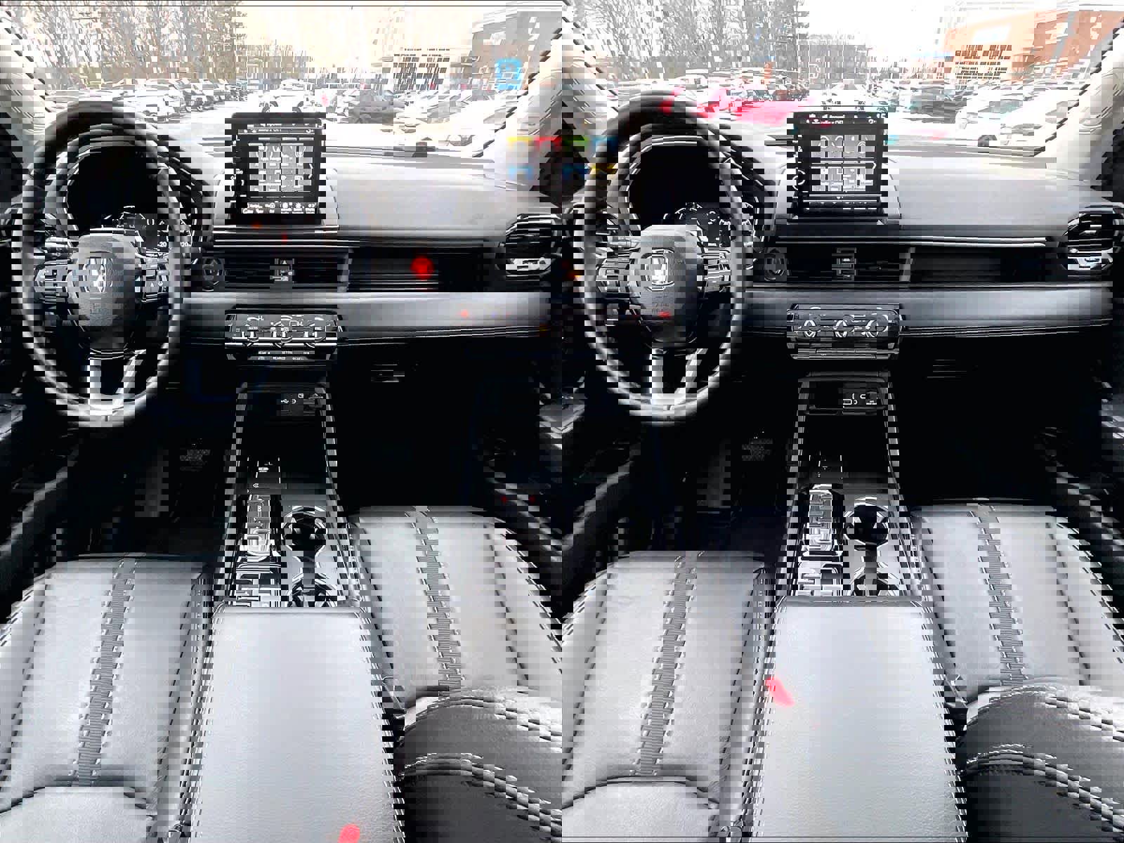 Used 2025 Honda Pilot Touring image 35