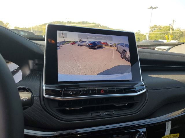 New 2026 Jeep Compass Latitude image 10