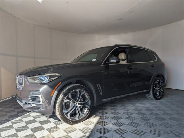 Used 2022 BMW X5 sDrive40i w/ Premium Package image 4