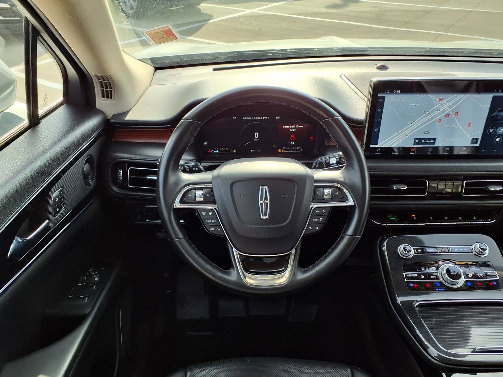 Used 2022 Lincoln Nautilus Reserve w/ Luxury Package image 17