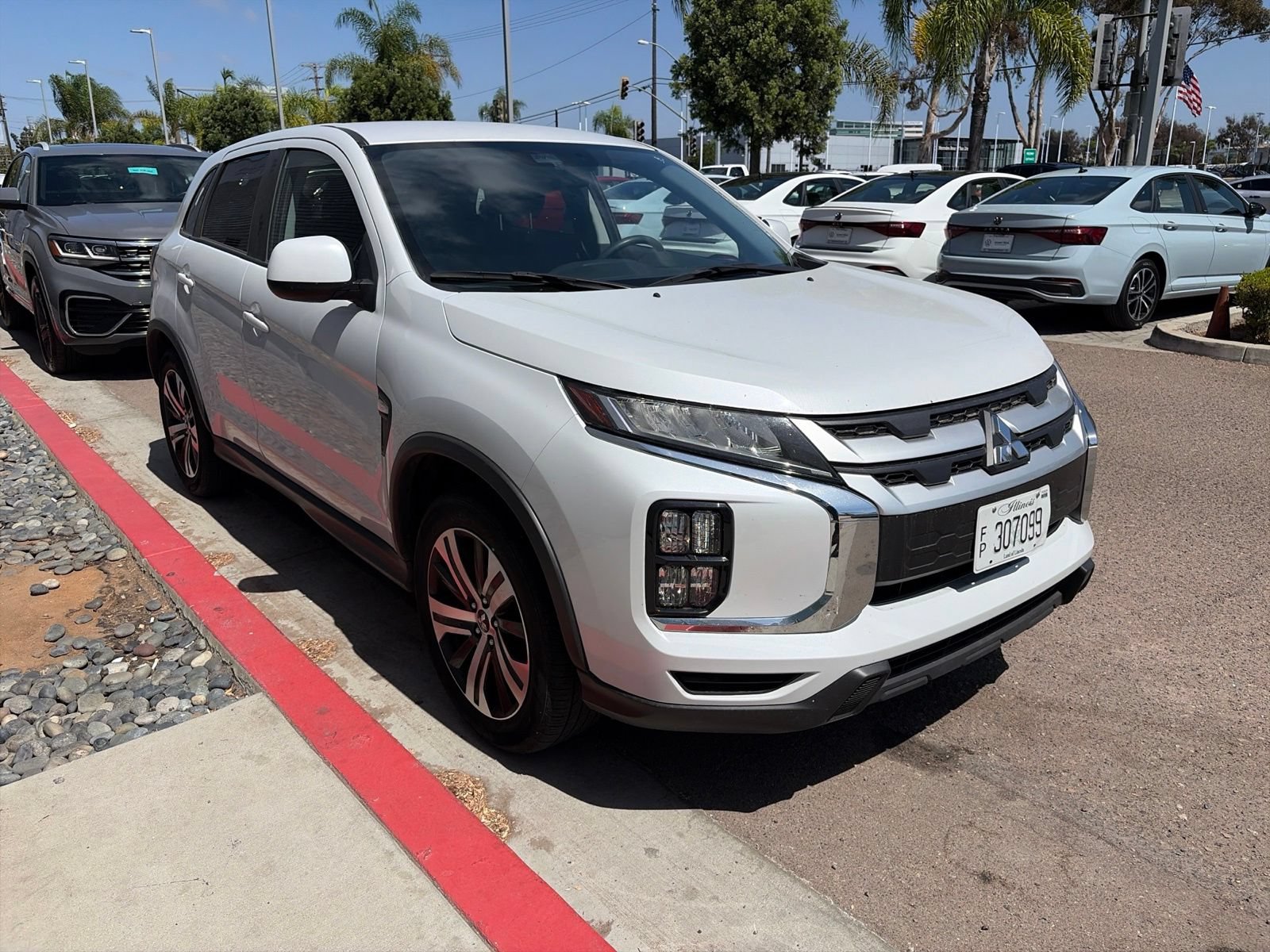 Used 2025 Mitsubishi Outlander Sport AWD image 2