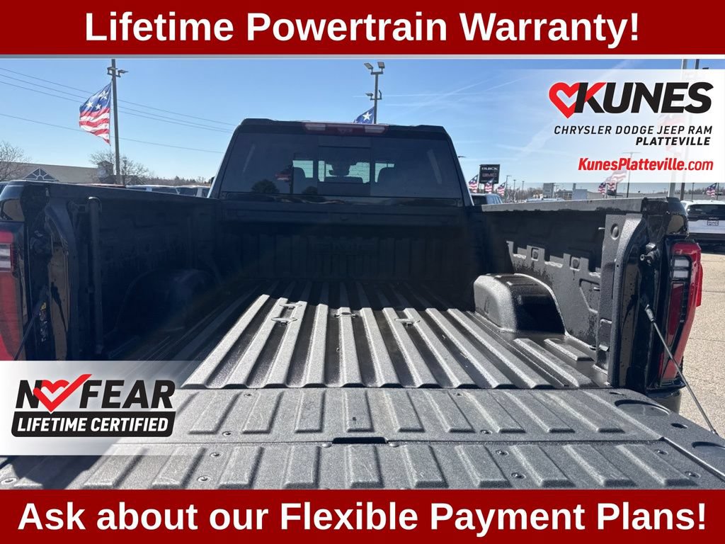 Used 2025 GMC Sierra 3500 Denali Ultimate AWD/4WD image 19