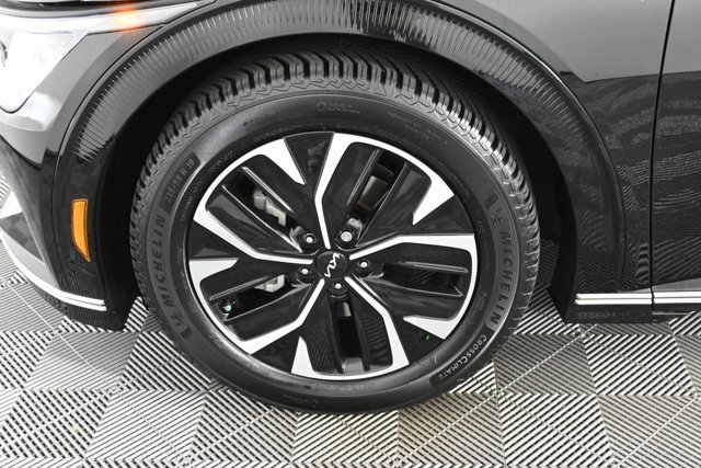 Certified 2022 Kia EV6 Wind image 30
