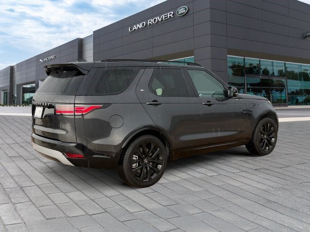 Certified 2026 Land Rover Discovery Limited Edition AWD/4WD image 5