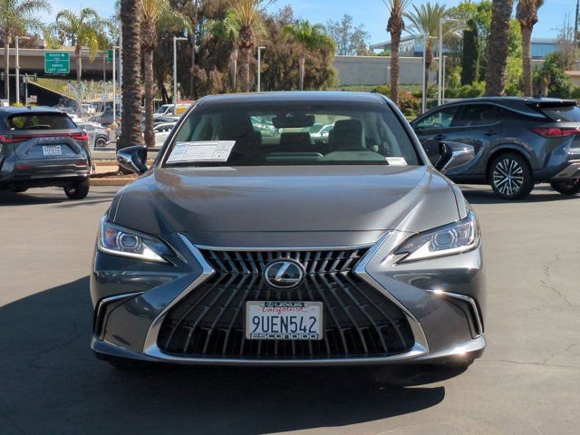 Used 2025 Lexus ES 350 w/ Accessory Package (Z2) image 2
