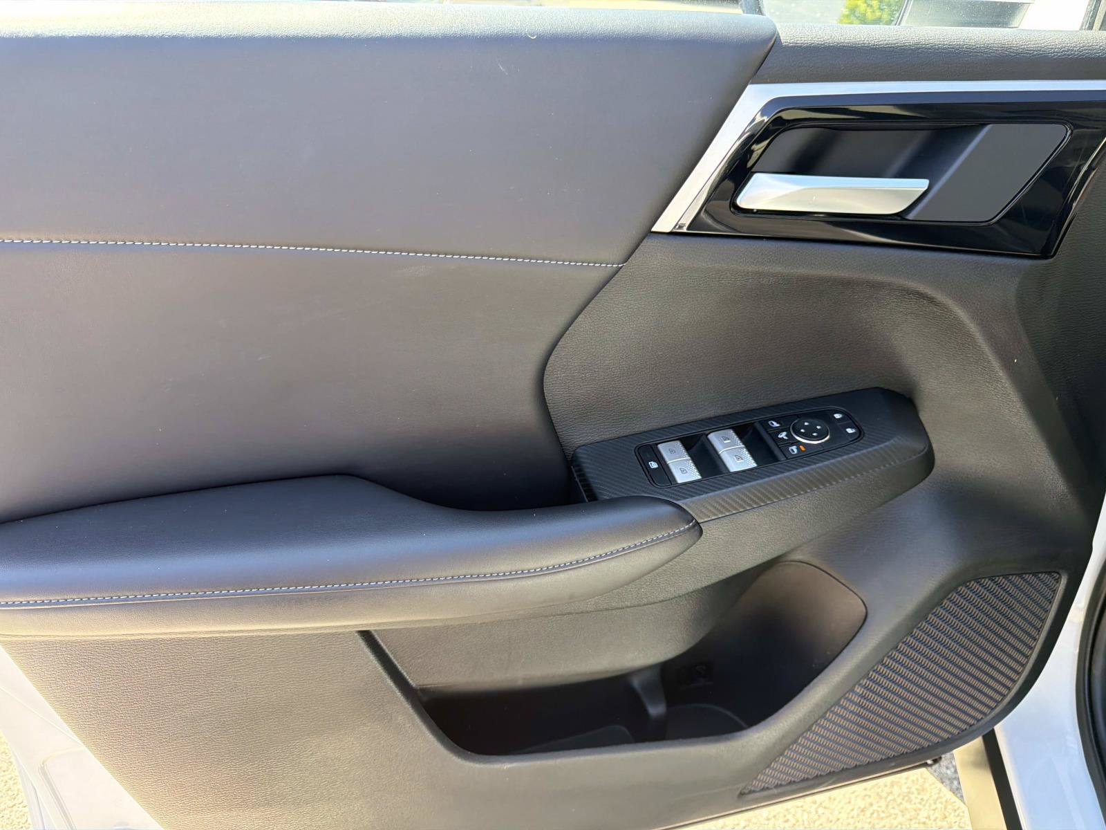 Used 2024 Mitsubishi Outlander Ralliart AWD/4WD image 12