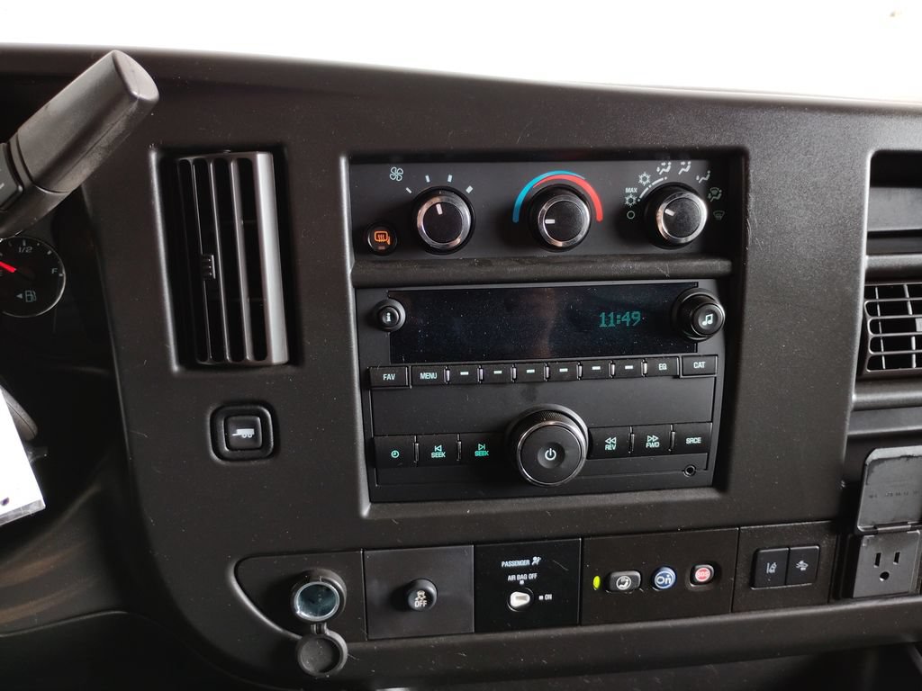 Used 2019 Chevrolet Express 2500 w/ Driver Convenience Package RWD image 31