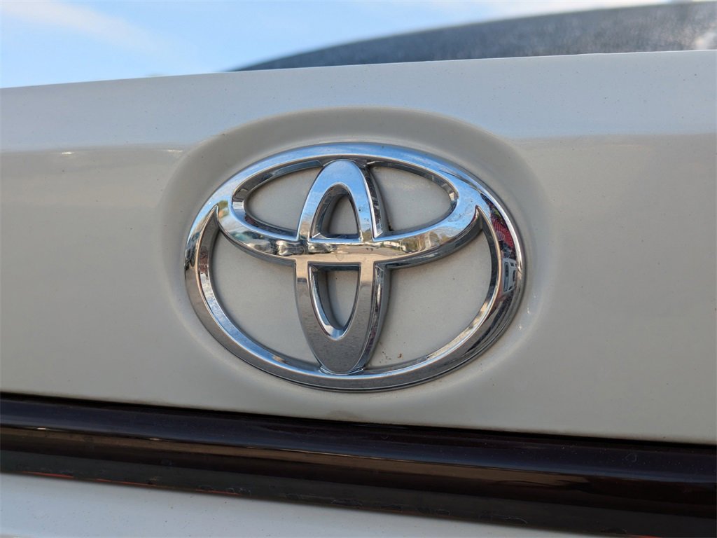 Used 2020 Toyota Corolla LE w/ LE Premium Package image 14