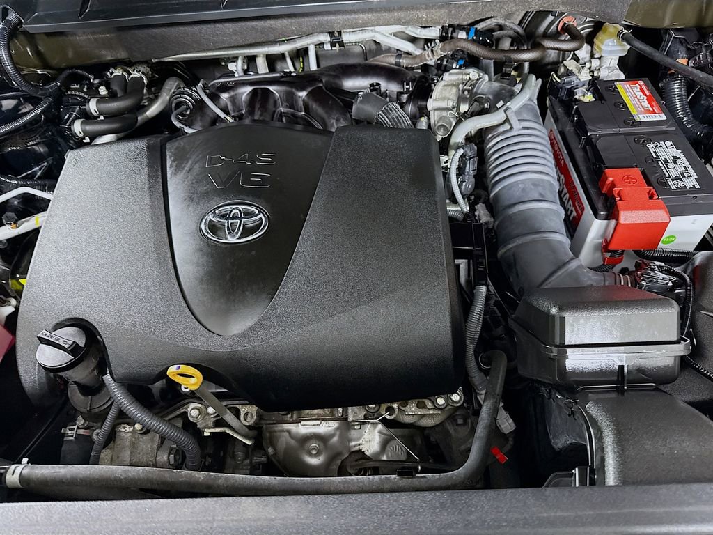 Certified 2021 Toyota Highlander Platinum image 37