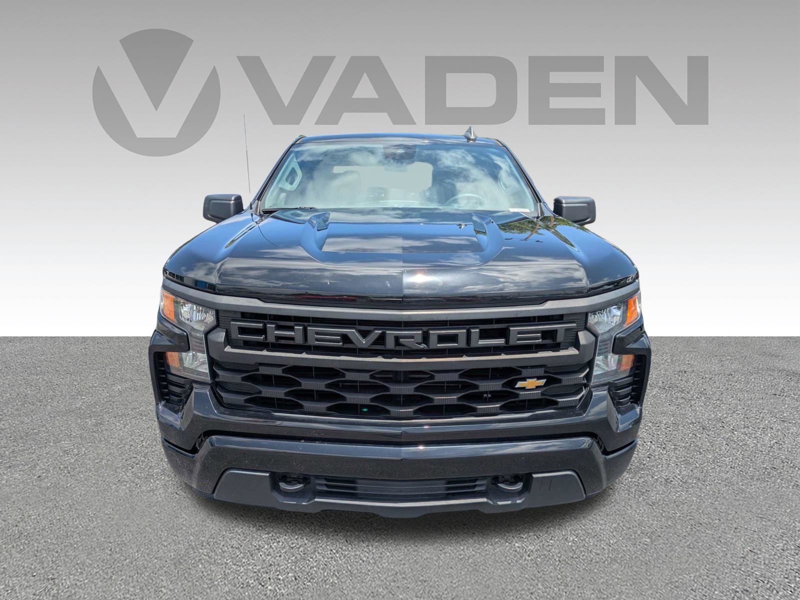 Used 2023 Chevrolet Silverado 1500 Custom RWD image 27