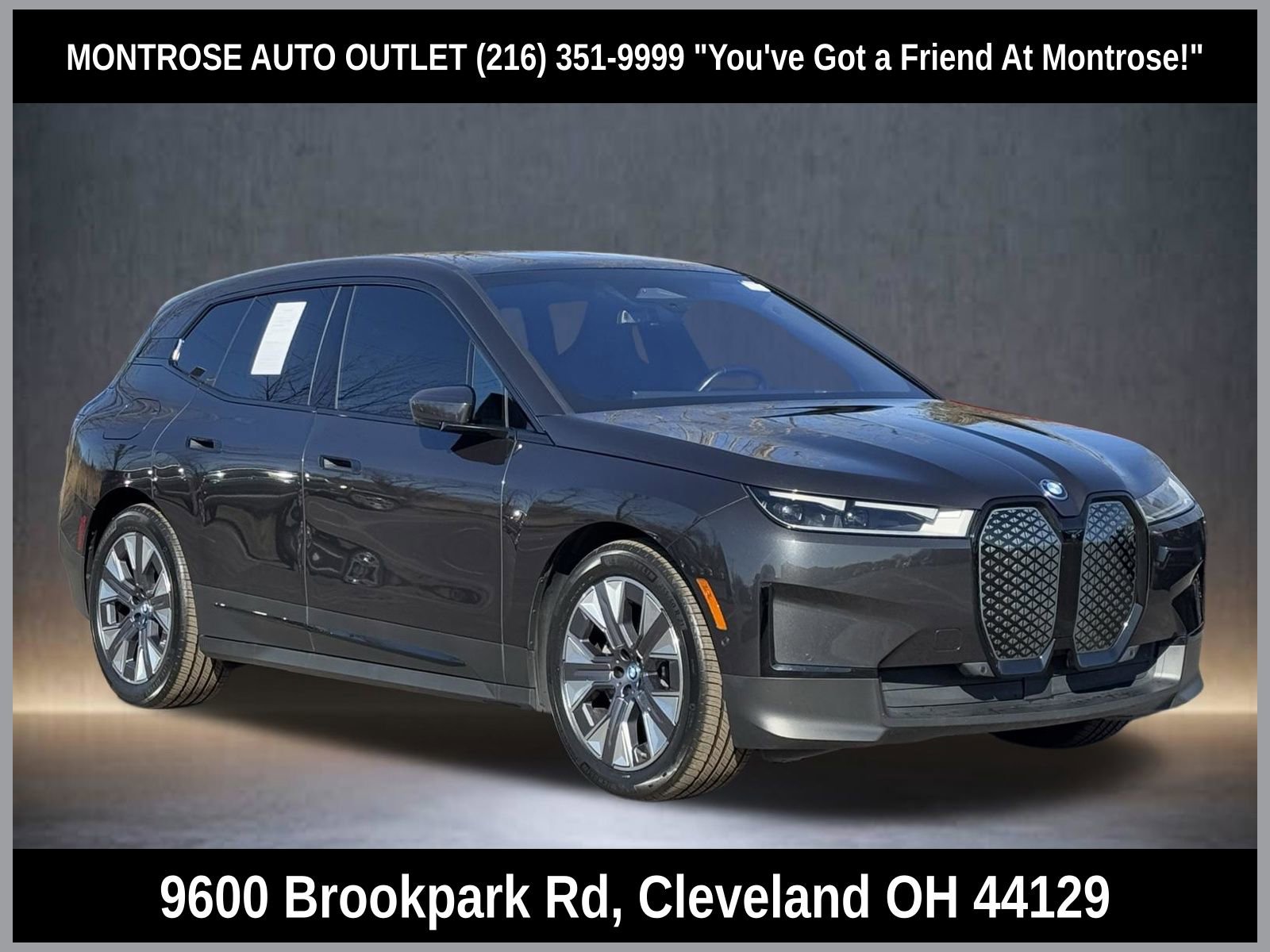 Used 2022 BMW iX xDrive50 w/ Convenience Package image 1