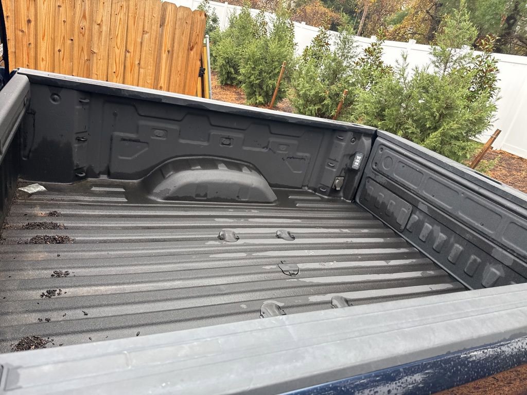 Used 2022 Chevrolet Silverado 2500 LTZ w/ LTZ Convenience Package image 11