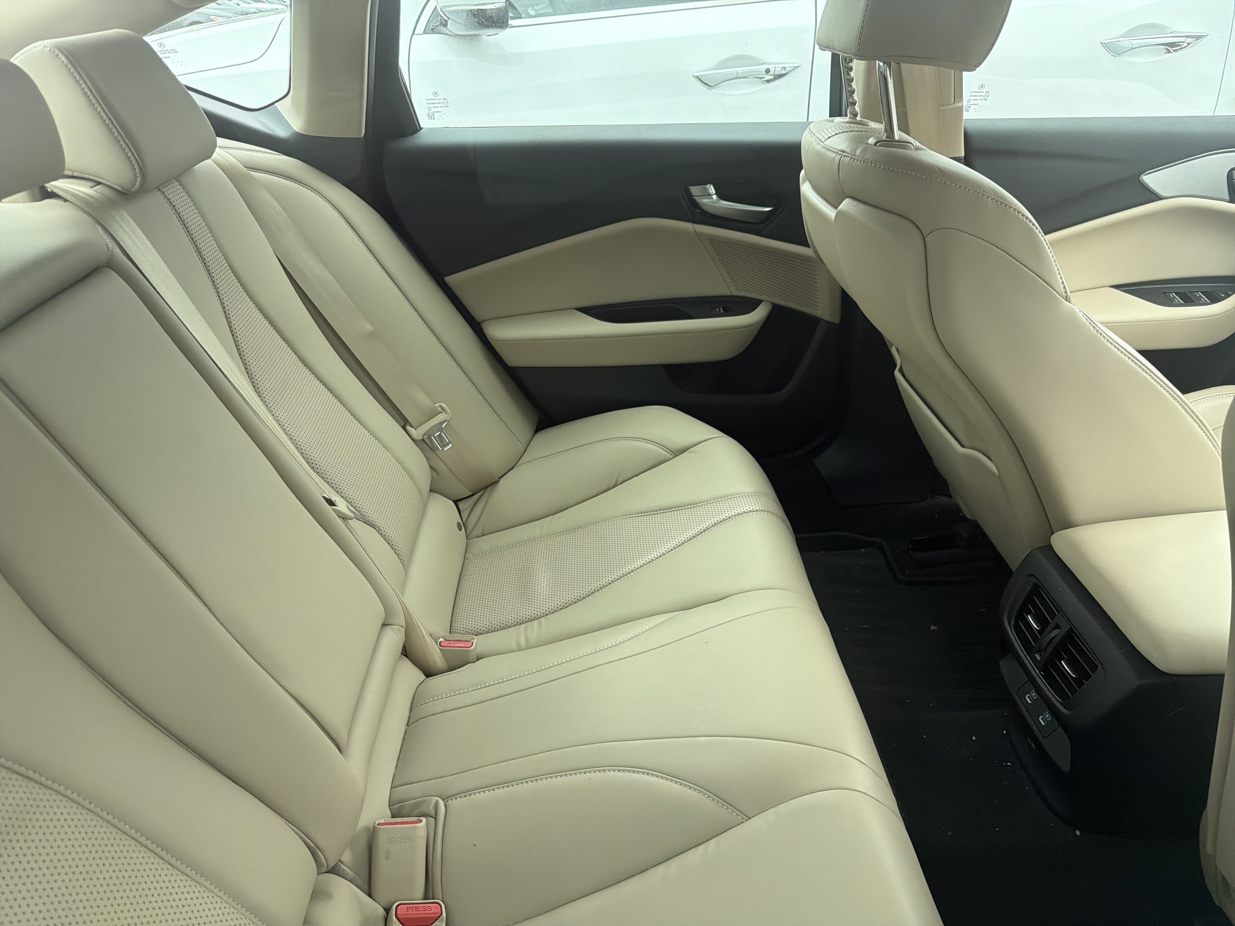 Certified 2025 Acura TLX w/ Technology Package image 15