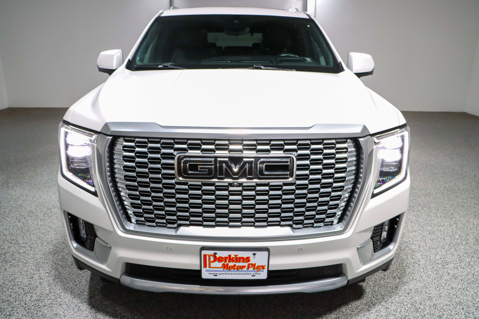 Used 2023 GMC Yukon Denali image 4
