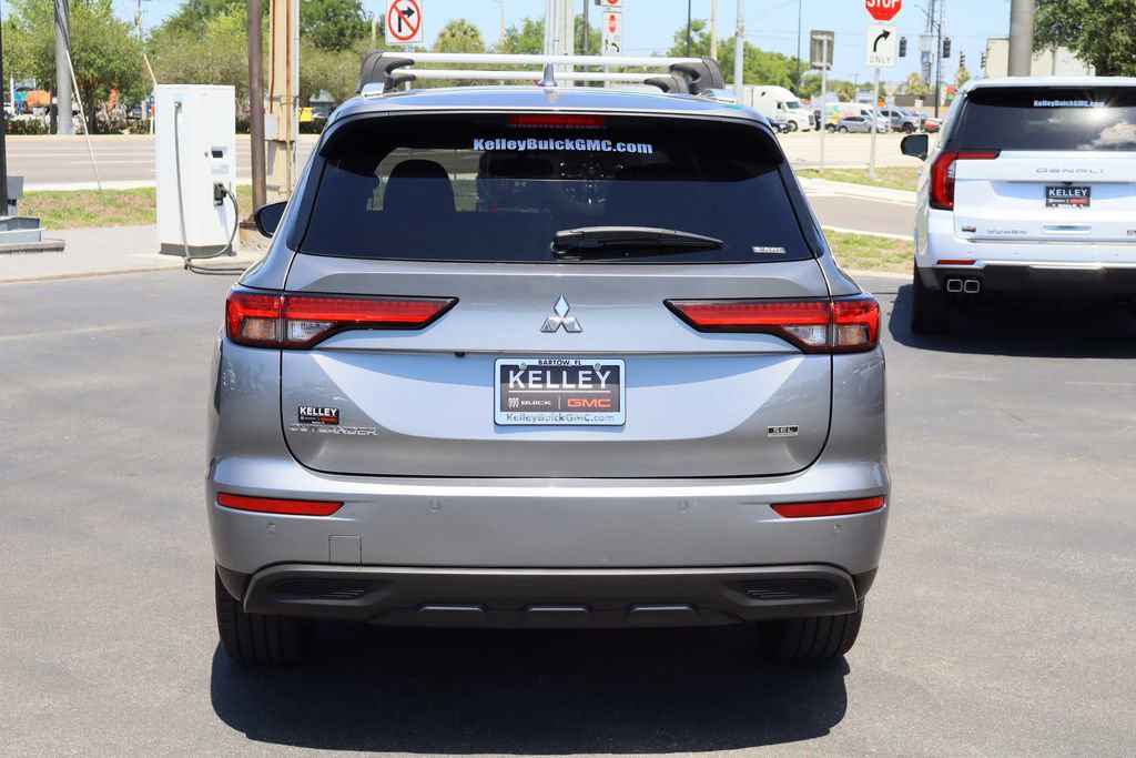 Used 2022 Mitsubishi Outlander SEL image 6