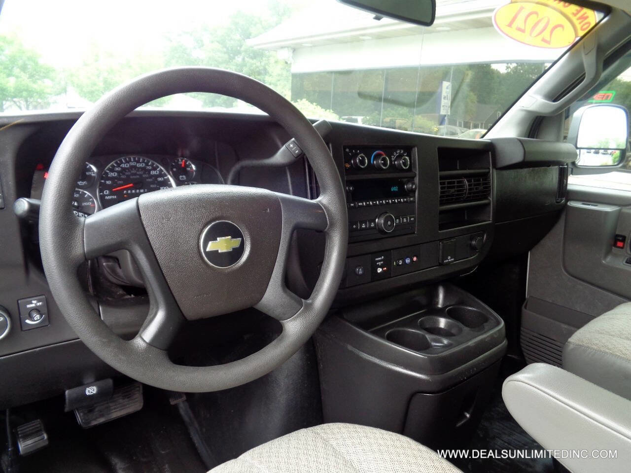 Used 2021 Chevrolet Express 2500 image 9