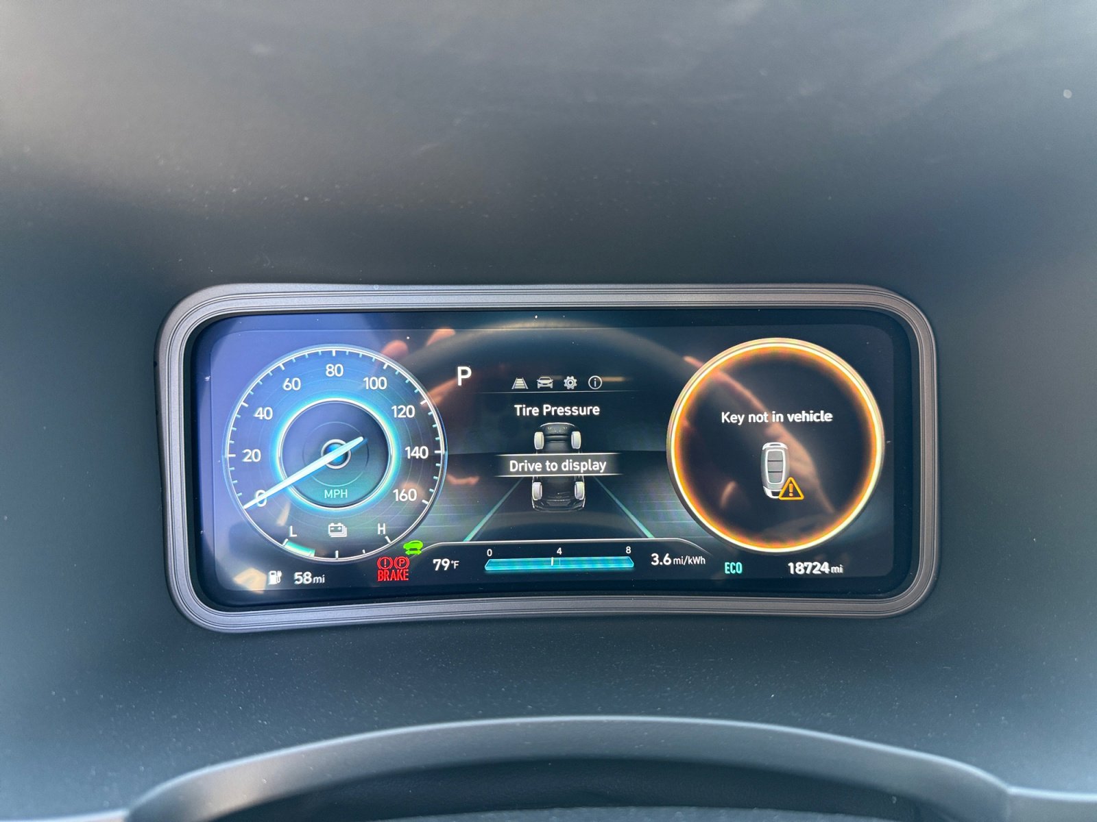 Certified 2023 Hyundai Kona SE w/ Cargo Package FWD image 11